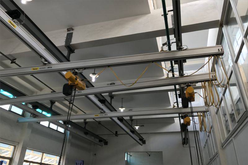 Aluminum Rail Crane System